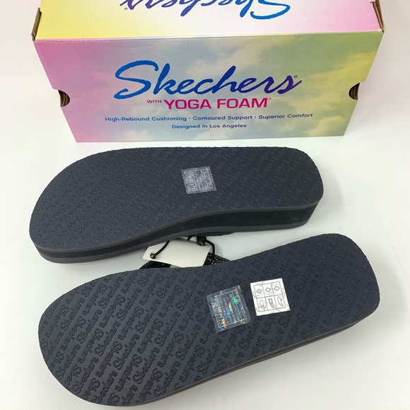 🎁Skechers Yoga Foam Wedge Rhinestone Flip Flops - Picture 5 of 7